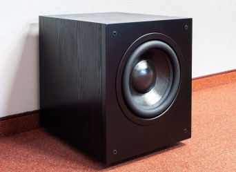 Bas-refleks w kolumnach biernych i w subwooferach aktywnych