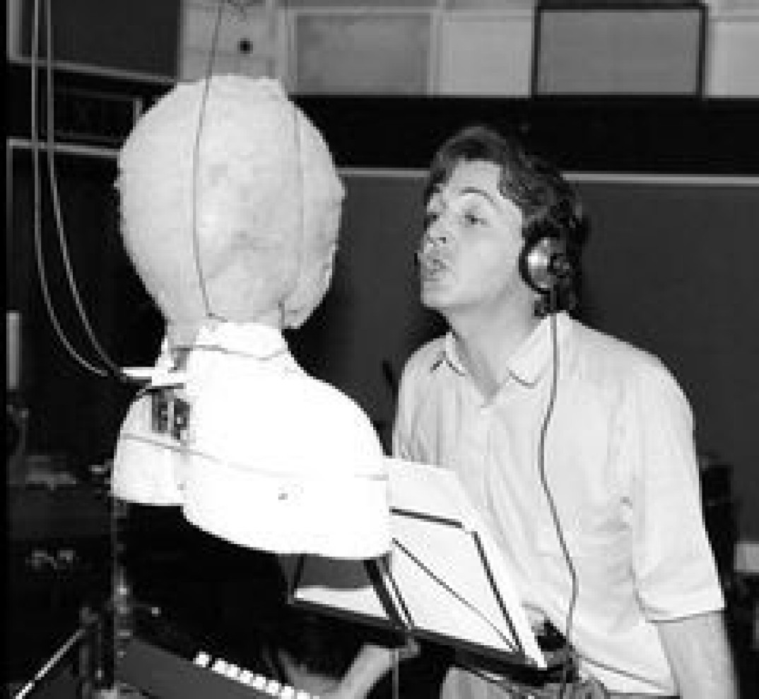 Paul McCartney twarzą kampanii reklamowej JBL