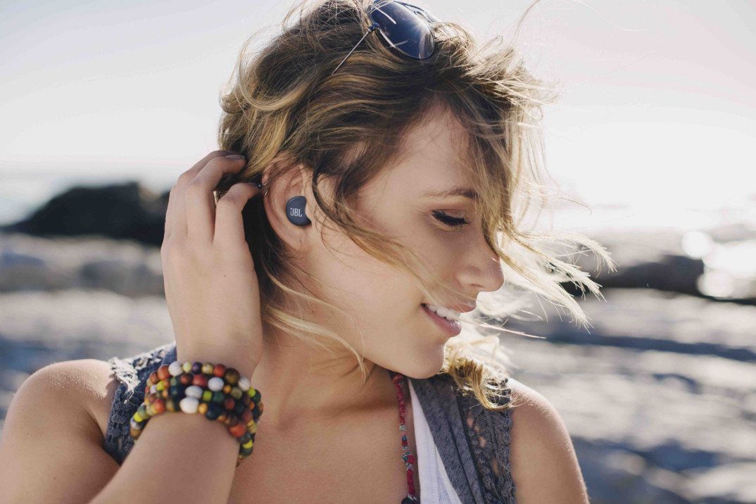 Słuchawki JBL Live Free NC+ TWS