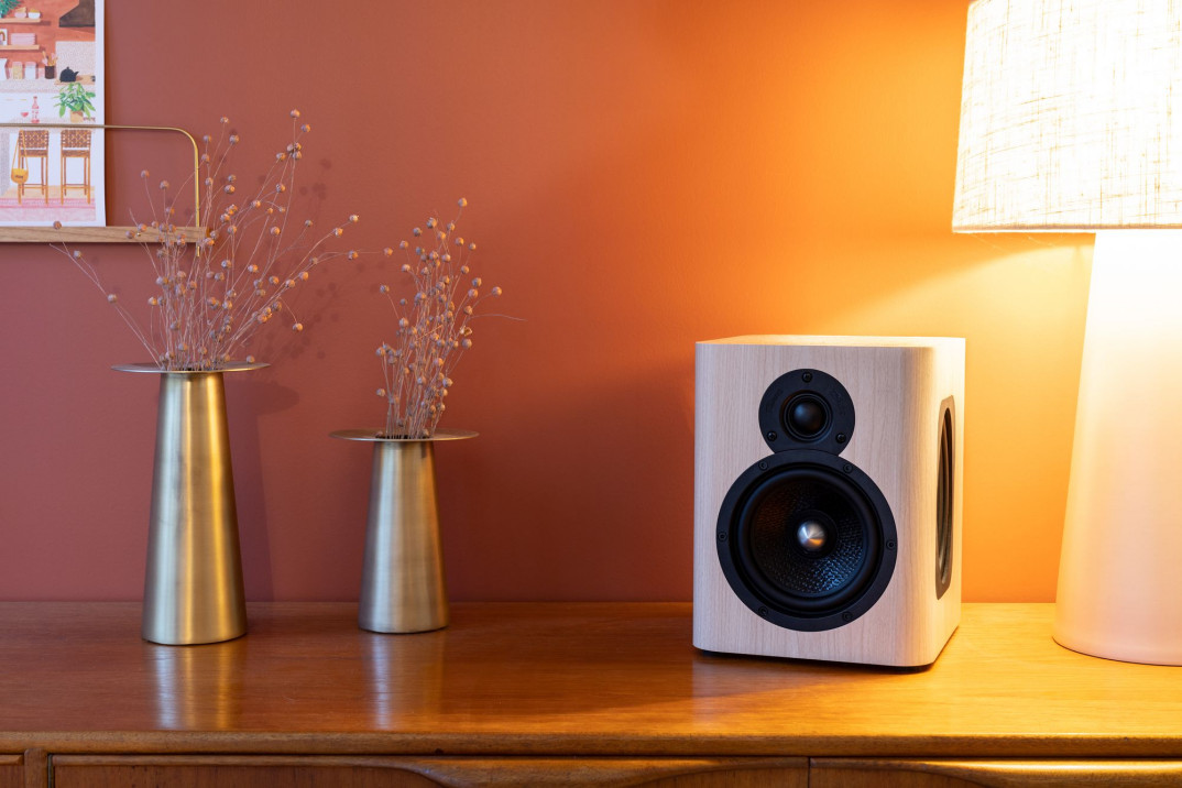 Octavio i Davis Acoustics prezentują wspólnie opracowany głośnik aktywny sieciowy - Maestro 