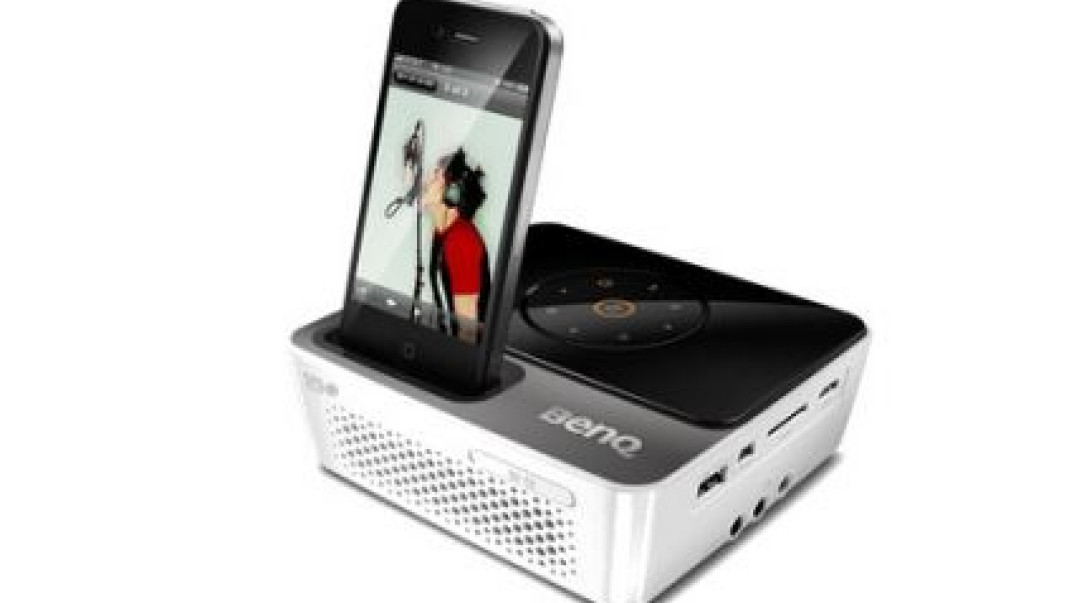 Projektor ze stacją dokującą BenQ GP3