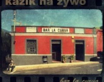 Bar La Curva / Plamy Na Słońcu