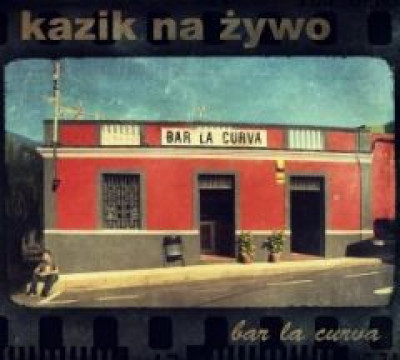 Bar La Curva / Plamy Na Słońcu
