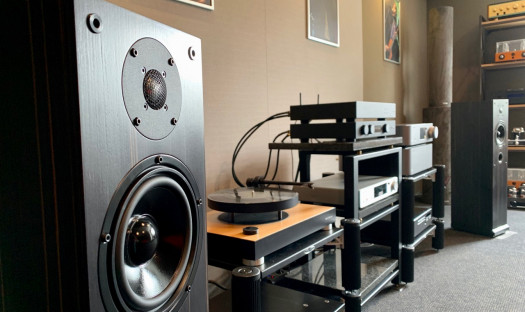 Audiolab 6000 series i Audio Academy Phoebe III w salonie Q21