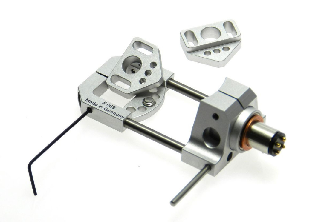 Nowe wersje uchwytów wkładek do gramofonów Arche Headschell