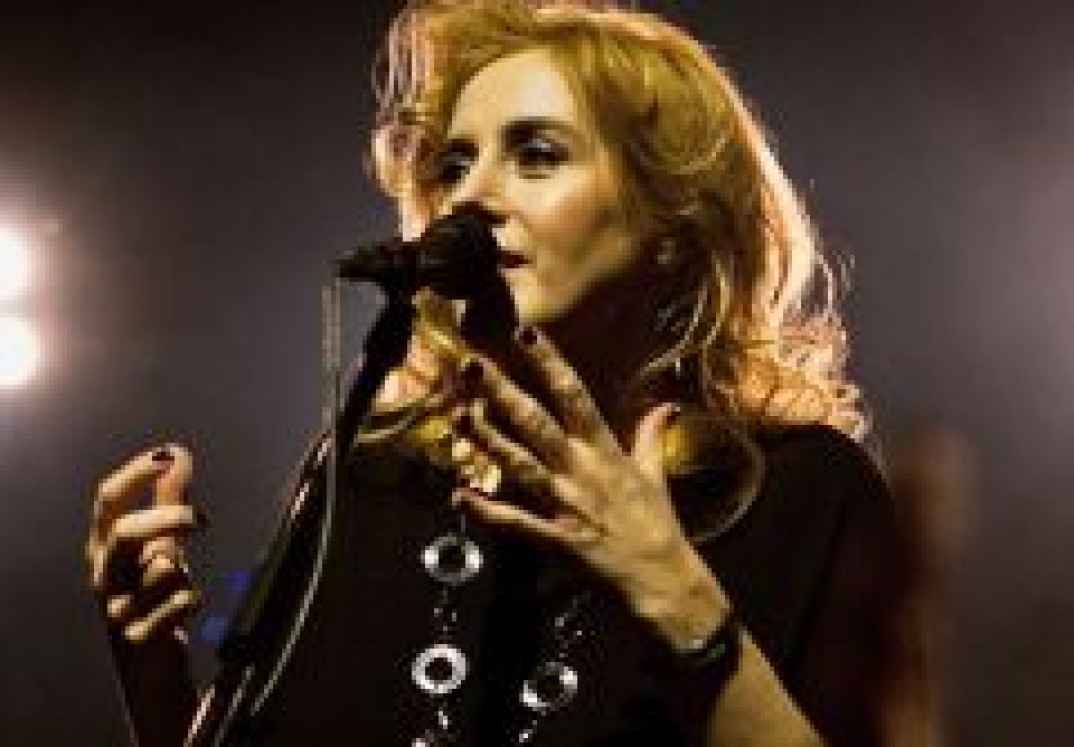 "Rozbitkowie" - nowy teledysk od Edyty Bartosiewicz