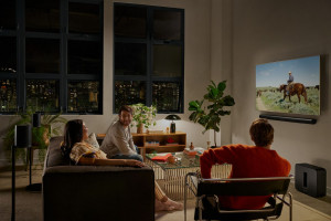 Sonos przedstawia nową funkcję wzmacniania dialogów z wykorzystaniem AI. Powstała z myślą o osobach z ubytkiem słuchu