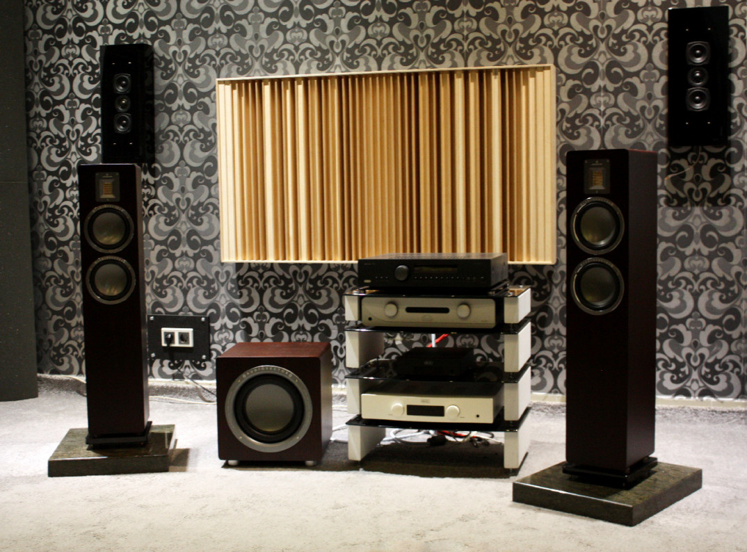 Prezentacja najnowszego subwoofera firmy Audiovector model QR w salonie Hifistation