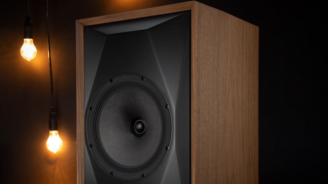 Kolumny podstawkowe MoFi SourcePoint 10 w wersji Master Edition