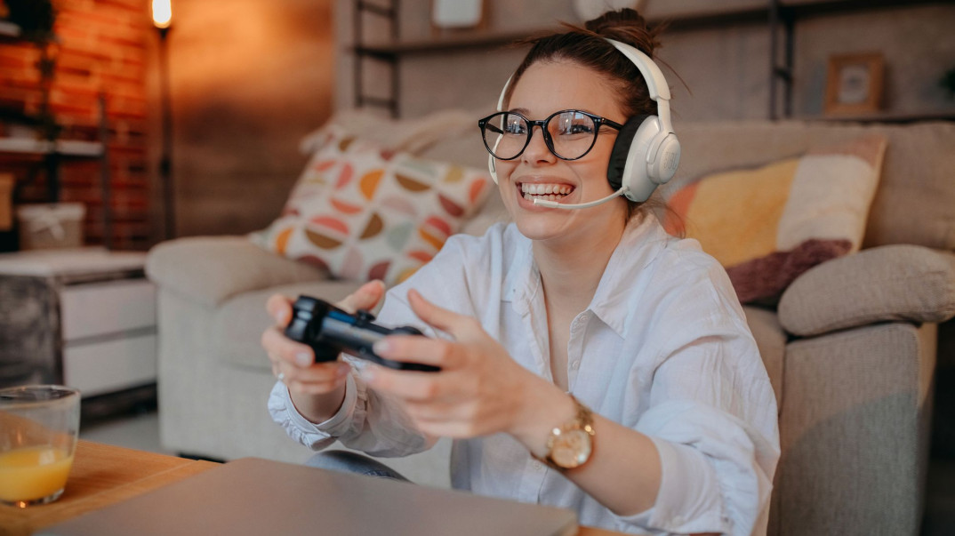 Dwa nowe modele słuchawek JBL Quantum: 360P Console Wireless i 360X Wireless for Xbox