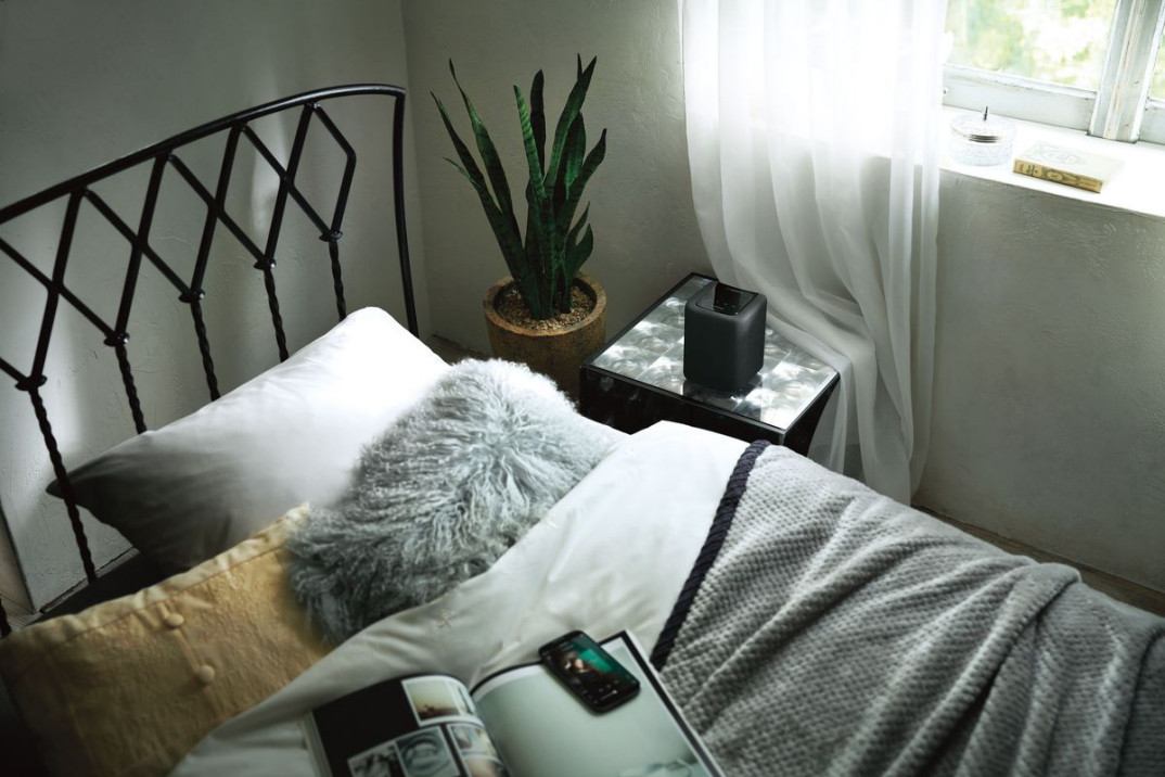 Głośniki strumieniowe Yamaha MusicCast WX-010 i Restio ISX-18D