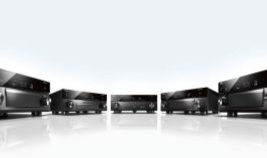 Amplitunery Yamaha serii Aventage w salonie Q21