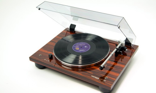 Thorens TD 206 w nowych wersjach wykończeniowych