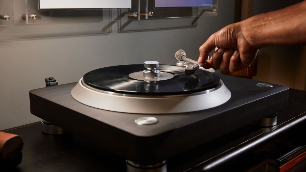 DP-3000NE - nowy gramofon w portfolio Denona