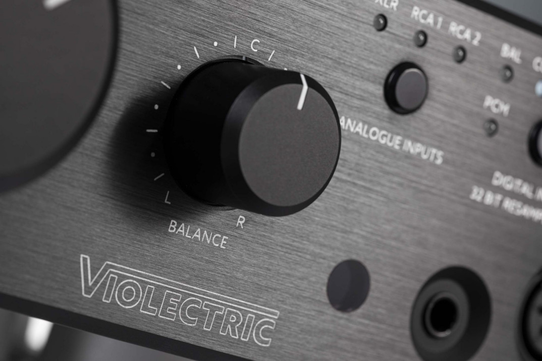 Przetwornik cyfrowo-analogowy Violectric DHA V590 