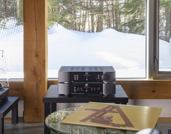 Moon wprowadza do sprzedaży nowy wzmacniacz zintegrowany 250i V2