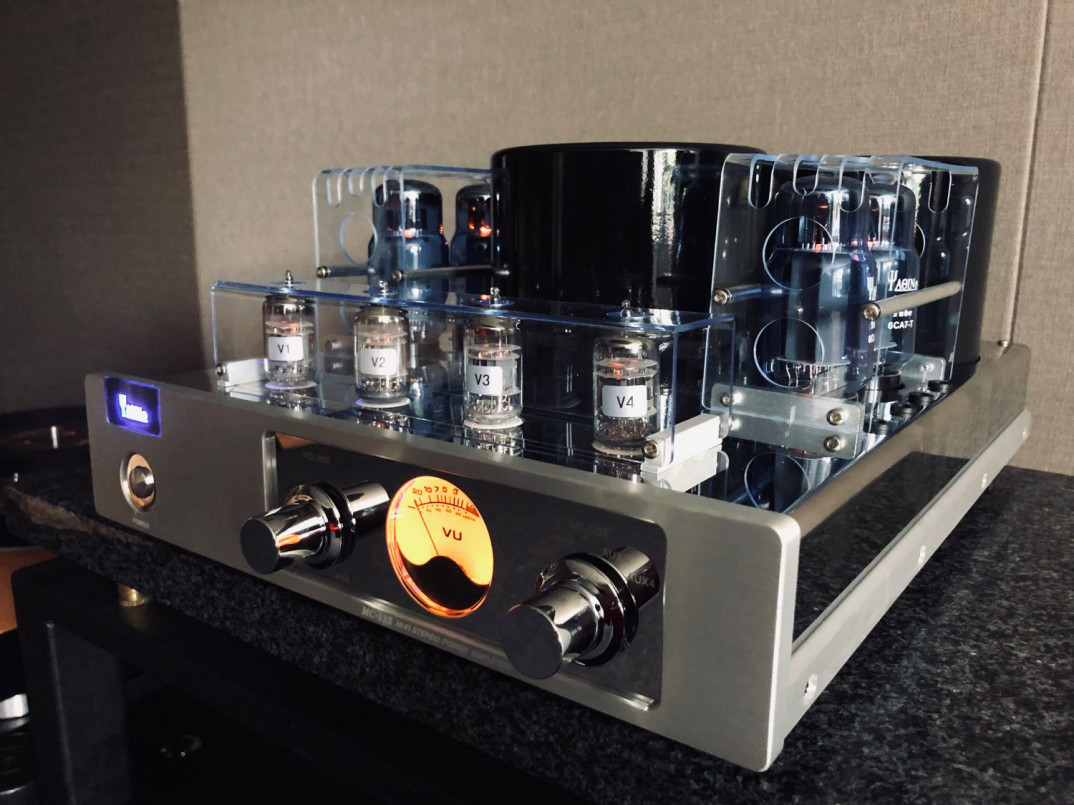 Prezentacje wzmacniacza lampowego Yaqin MC-13S w salonie Q21 