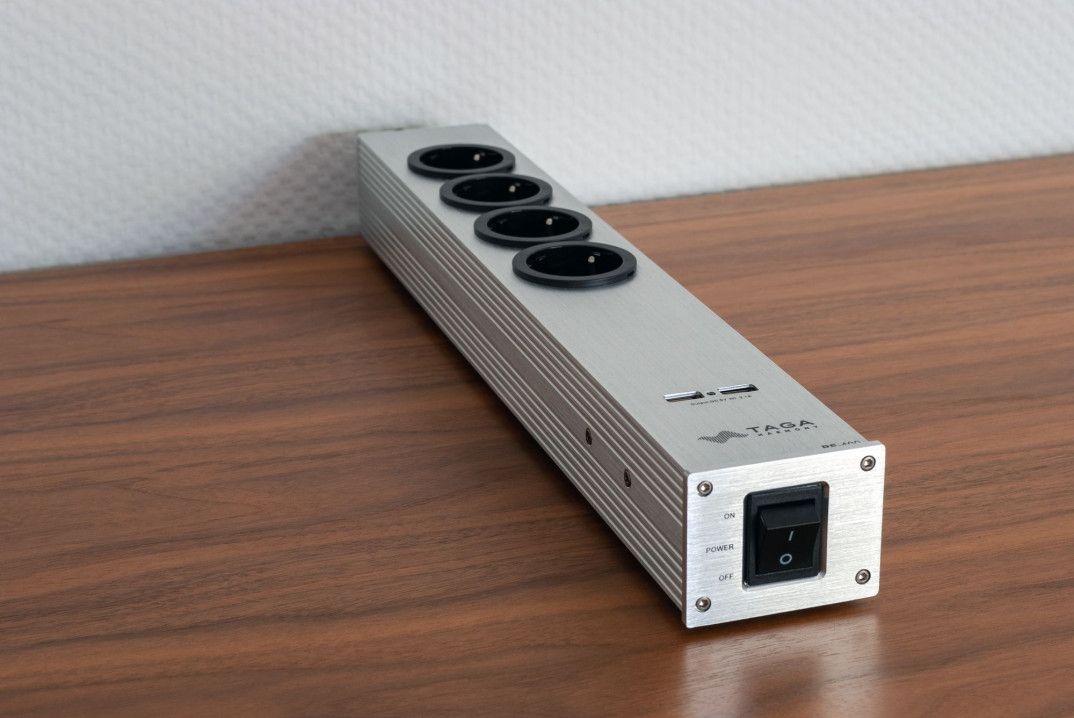 Filtr zasilania Taga Harmony PF-400USB