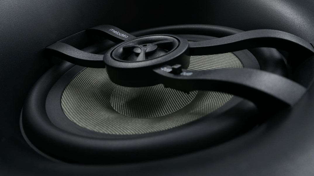 Melodika prezentuje BLI6A - głośnik sufitowy z serii Back in Black