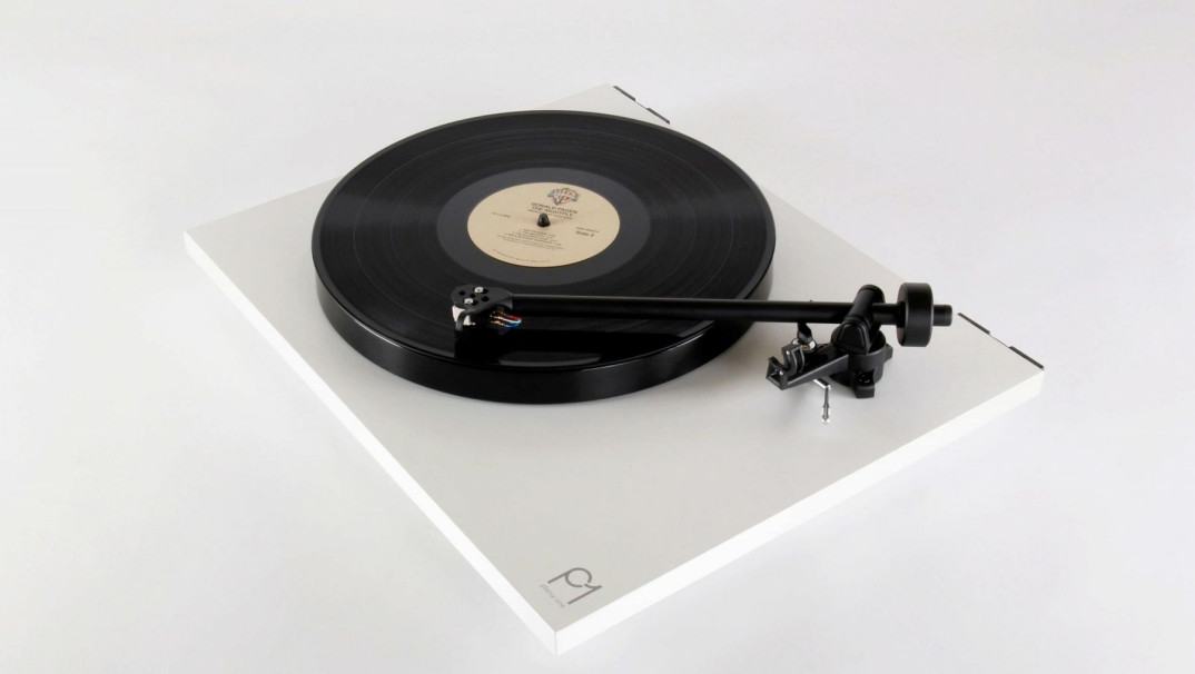 Przy zakupie gramofonu Rega Planar 1 przedwzmacniacz Rega Fono Mini A2D za pół ceny