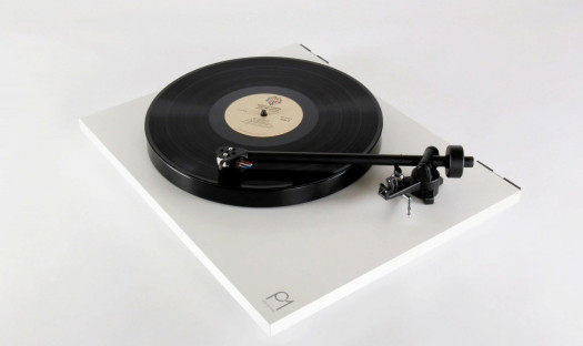 Przy zakupie gramofonu Rega Planar 1 przedwzmacniacz Rega Fono Mini A2D za pół ceny