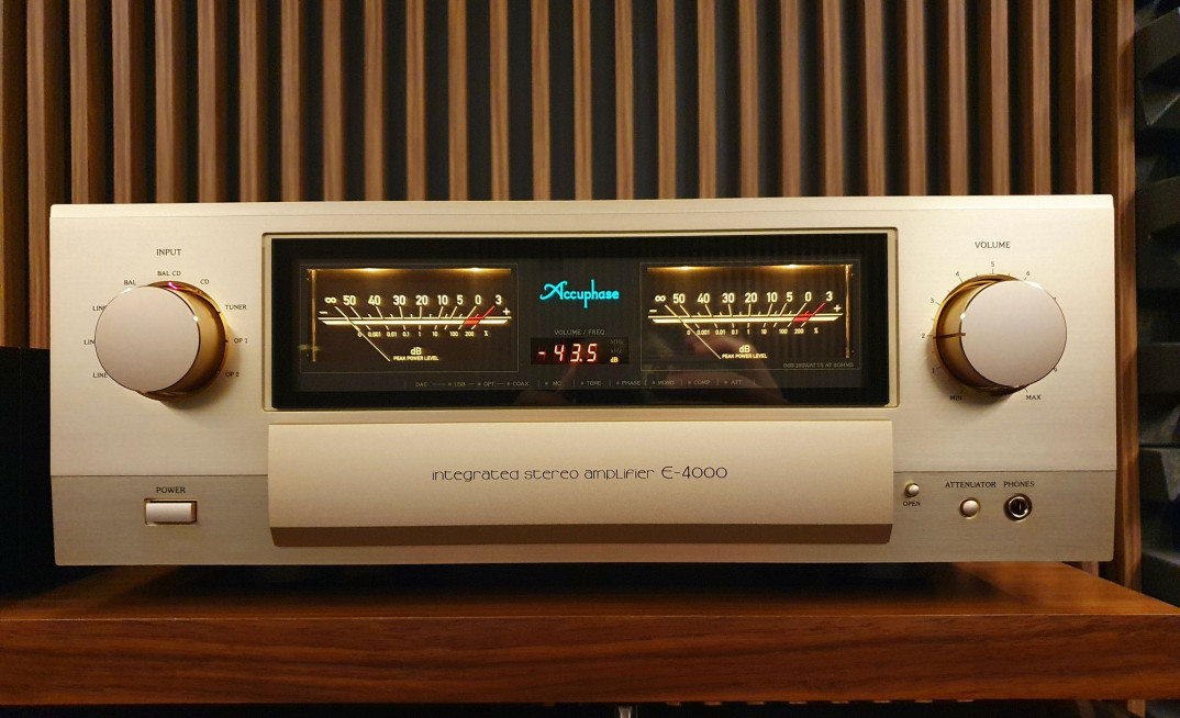 Odsłuchy wzmacniacza Accuphase E-4000 w salonie audioplaza.pl 