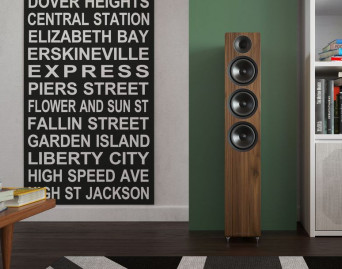 Dlaczego przy stosowaniu kolumn o wysokiej efektywności słychać szum, którego można nie usłyszeć z kolumn o niższej efektywności?