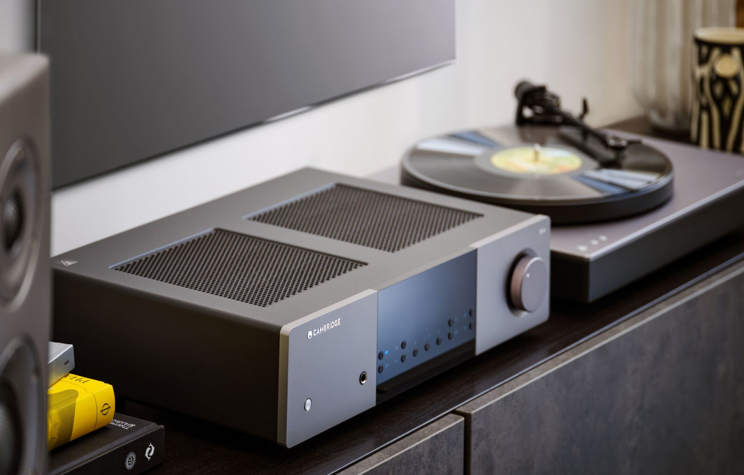 Nowy stereofoniczny wzmacniacz zintegrowany Cambridge Audio - EXA100