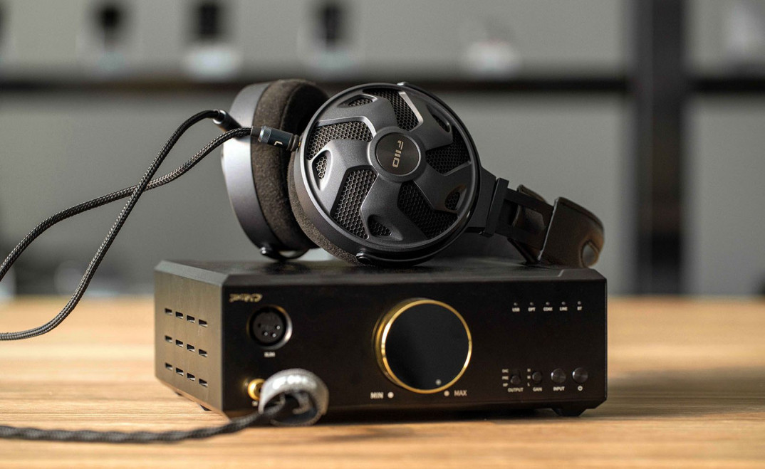 Fiio przedstawia swoje pierwsze słuchawki nauszne -  FT5 i FT3