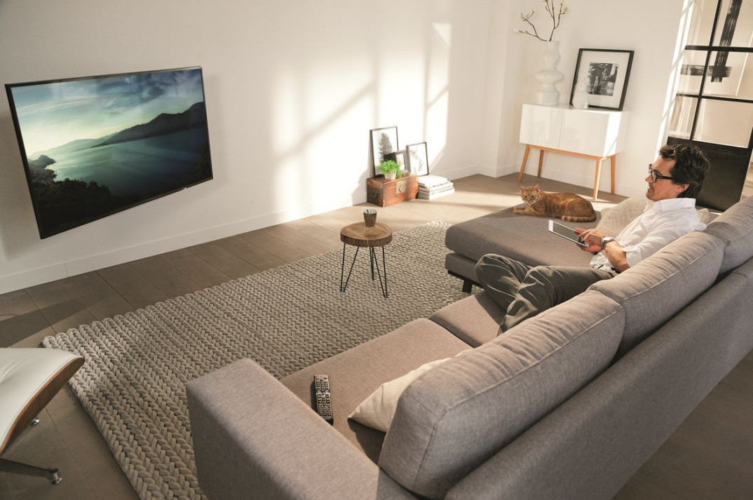 Zdalnie sterowany uchwyt Vogel`s Motion Mount Next 7355 