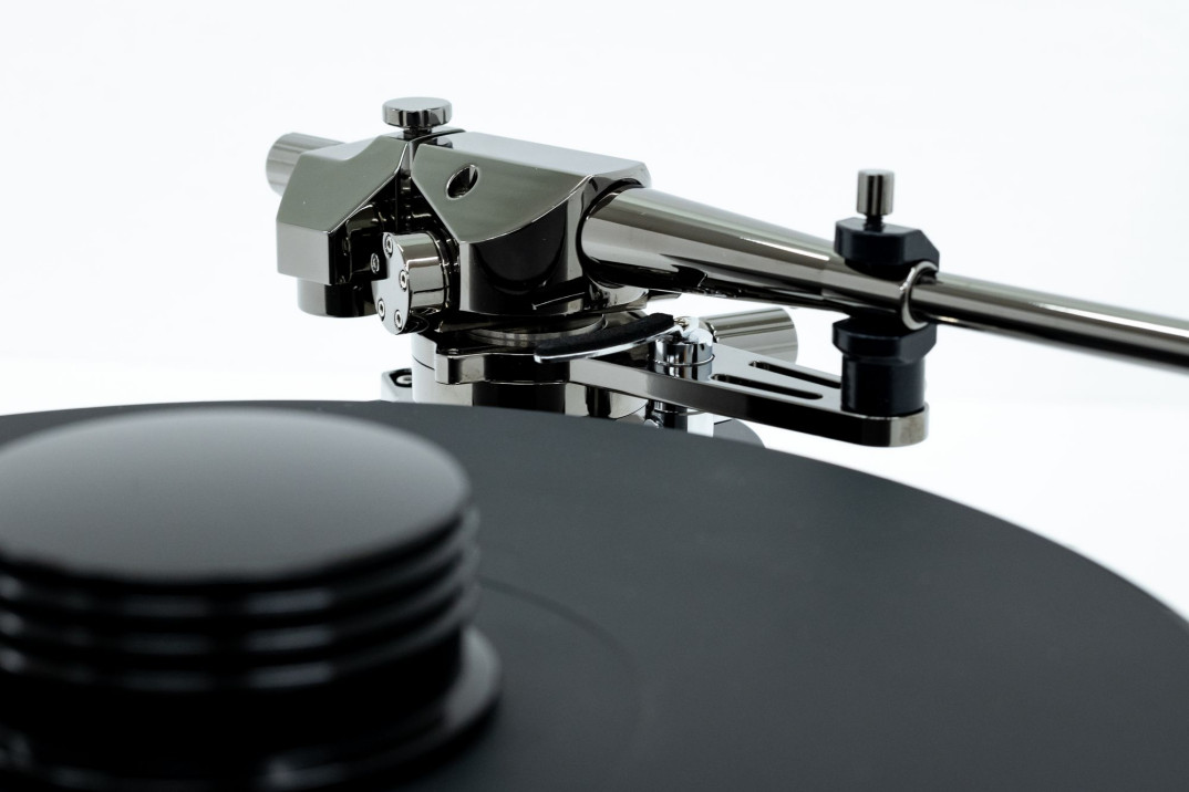 Nowe ramiona gramofonowe Transrotor