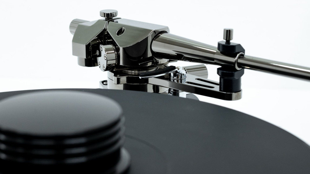 Nowe ramiona gramofonowe Transrotor