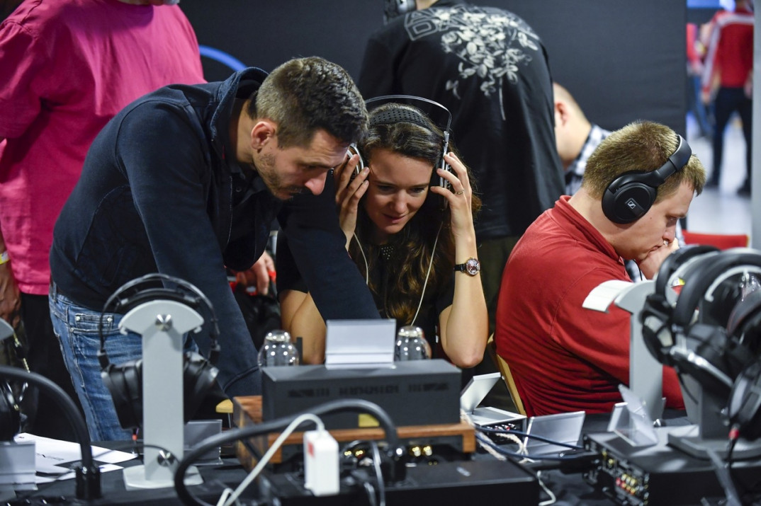 Największa w Polsce strefa słuchawek ponownie na Audio Video Show 2024