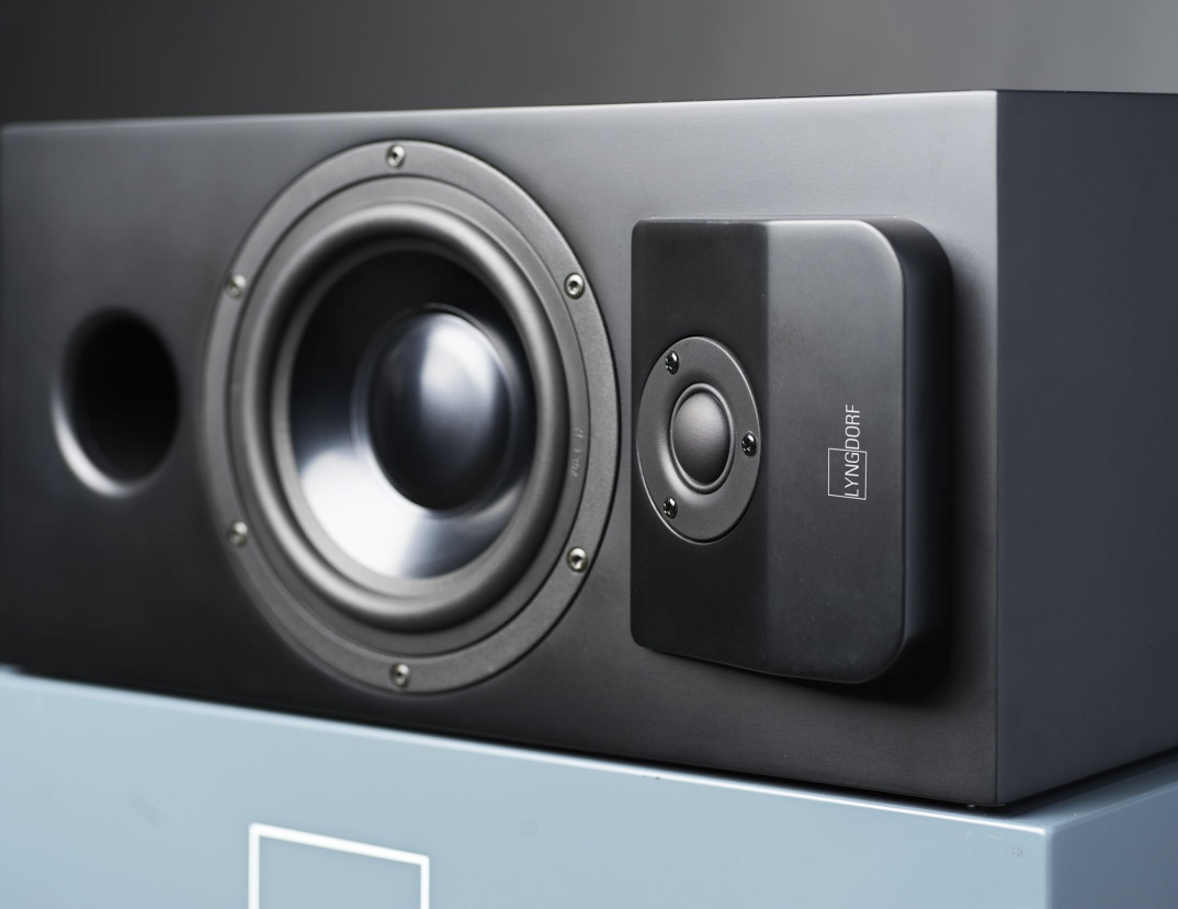 Kolumna głośnikowa do zabudowy Lyngdorf CS-1