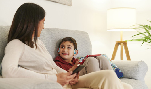 Słuchawki dla dzieci JBL Junior Free - bezpieczny poziom decybeli i możliwość kontroli rodzicielskiej