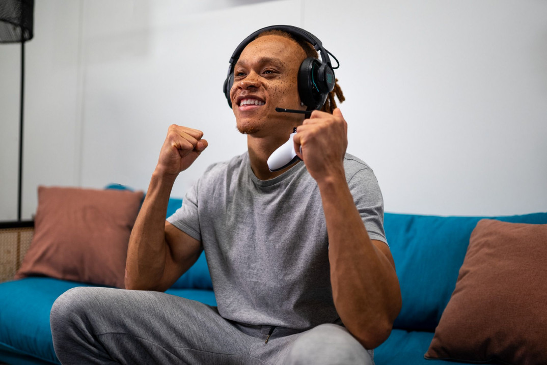 Nowe słuchawki JBL z serii Quantum - 910 Wireless, 910P Console Wirless i 910X Wireless for XBOX