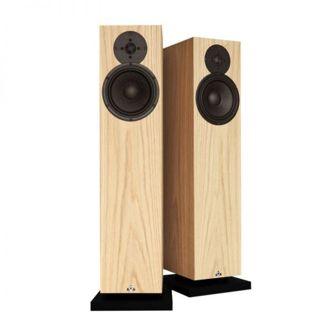 Najnowsze podłogówki Kudos X3 w salonie Q21