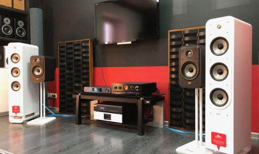 Najnowsza seria kolumn Polk Audio Signature E w salonie Q21