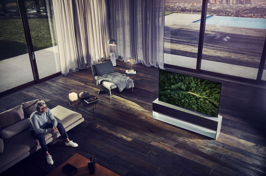 Rolowany telewizor LG SIGNATURE OLED R