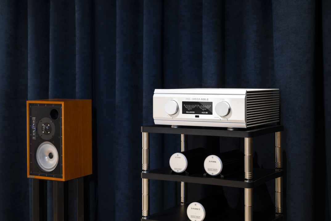Nowości Musical Fidelity - wzmacniacz Nu-Vista 600.2 i gramofon M6x TT 