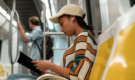 JBL Wave Beam - 32 godzin pracy i brzmienie Deep Bass