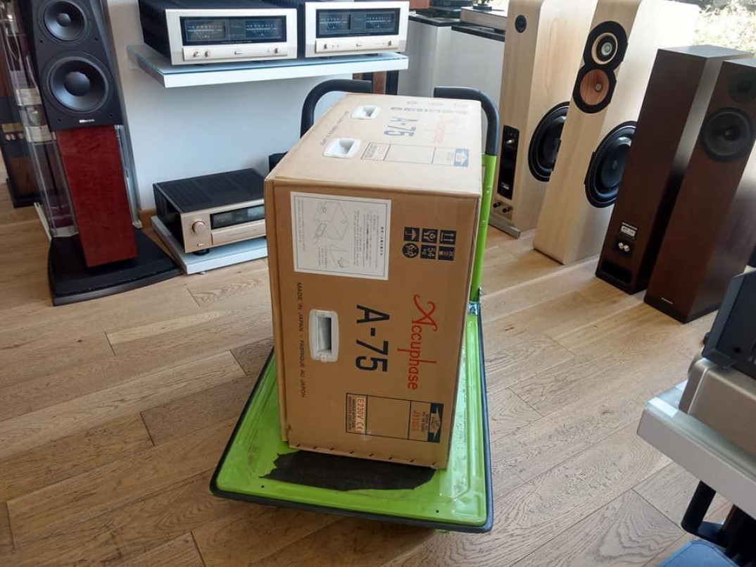 Warszawski Nautilus zaprasza na odsłuchy i wypożycza sprzęt do domu