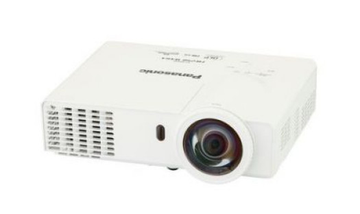 Projektory krótkoogniskowe Panasonic