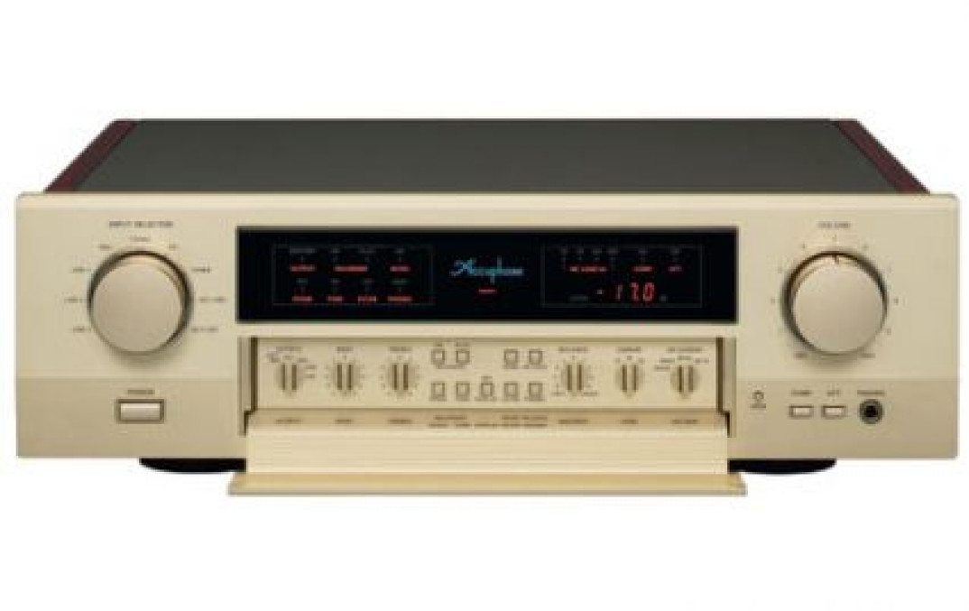 Accuphase C-2420