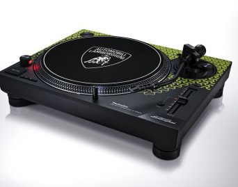 Technics i Automobili Lamborghini przedstawiają system gramofonowy z napędem bezpośrednim SL-1200M7B