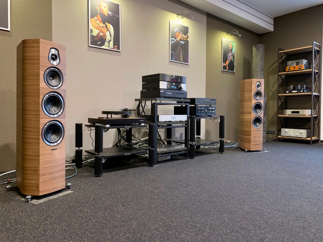 Odsłuchy kolumn Sonus faber Sonetto w salonie Q21