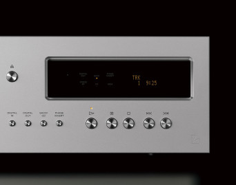 Nowy odtwarzacz CD Luxman D-10X