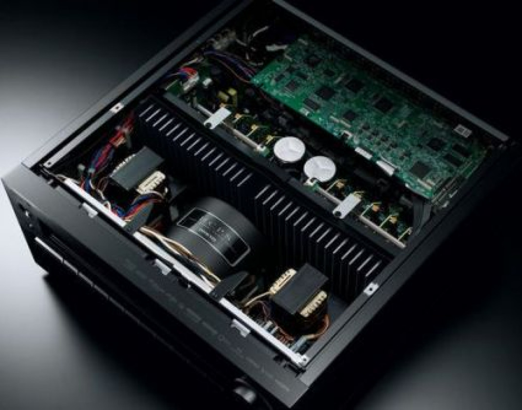 Festiwal amplitunerów wielokanałowych w salonie Q21