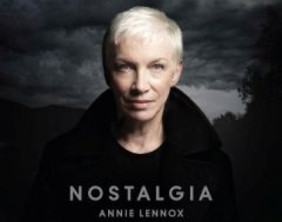 "Nostalgia" - Annie Lennox nagrywa przeboje lat 30. i 40.