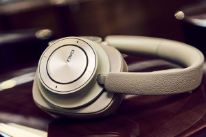 Słuchawki DALI IO-12 teraz w kolorze Mocha Grey